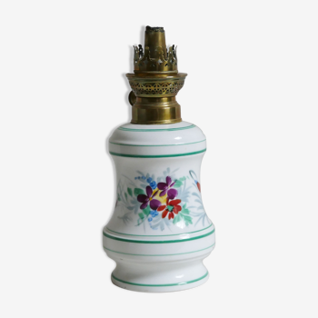 Pied de lampe à huile ancienne en porcelaine et laiton