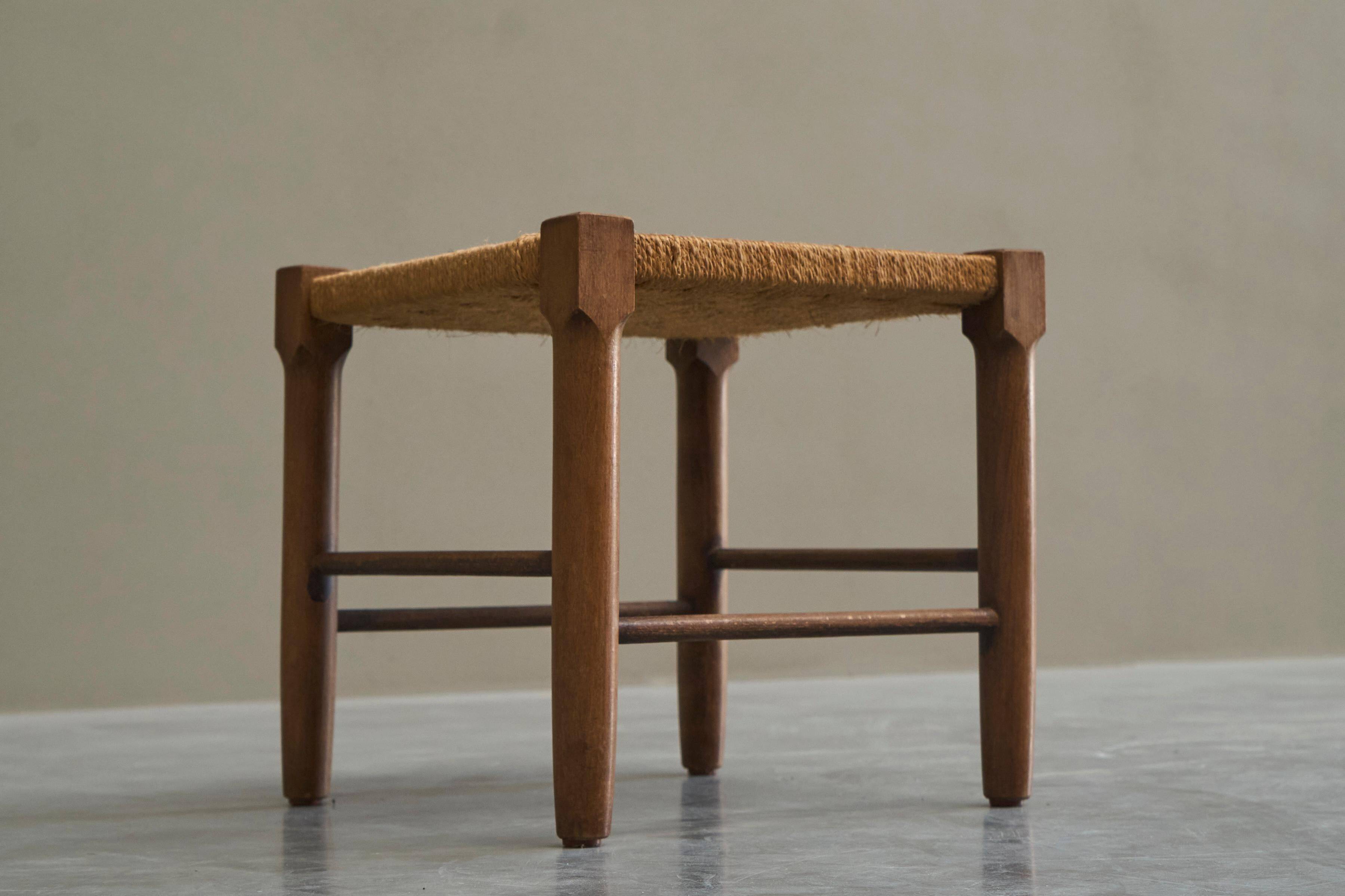 Tabouret scandinave en chêne massif et cordelette de papier 1960