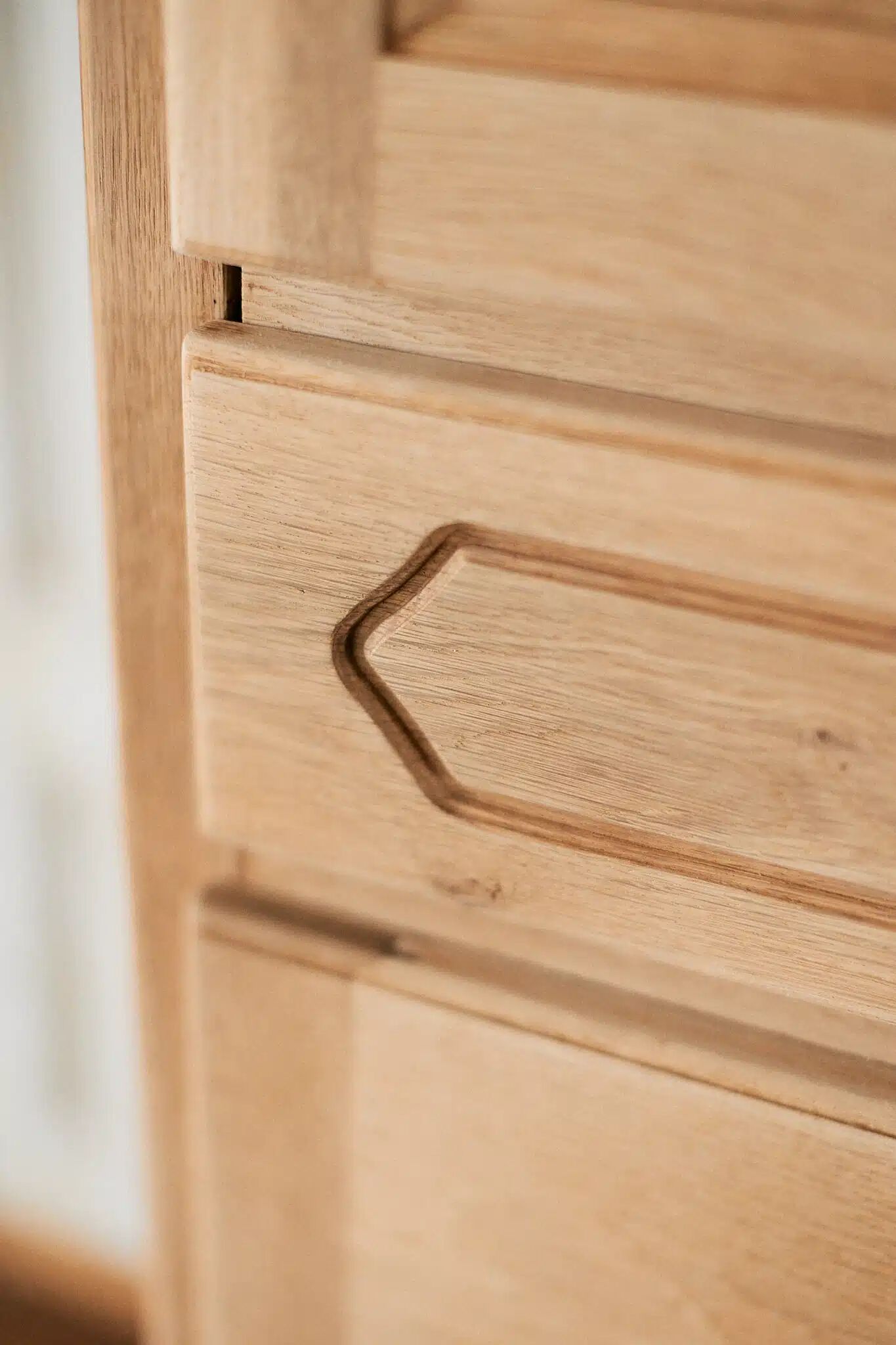 Vintage oak standing wardrobe "Giroflée"