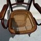 Fauteuil Thonet Vienne estampillé, bois cintré et cannage – circa 1900