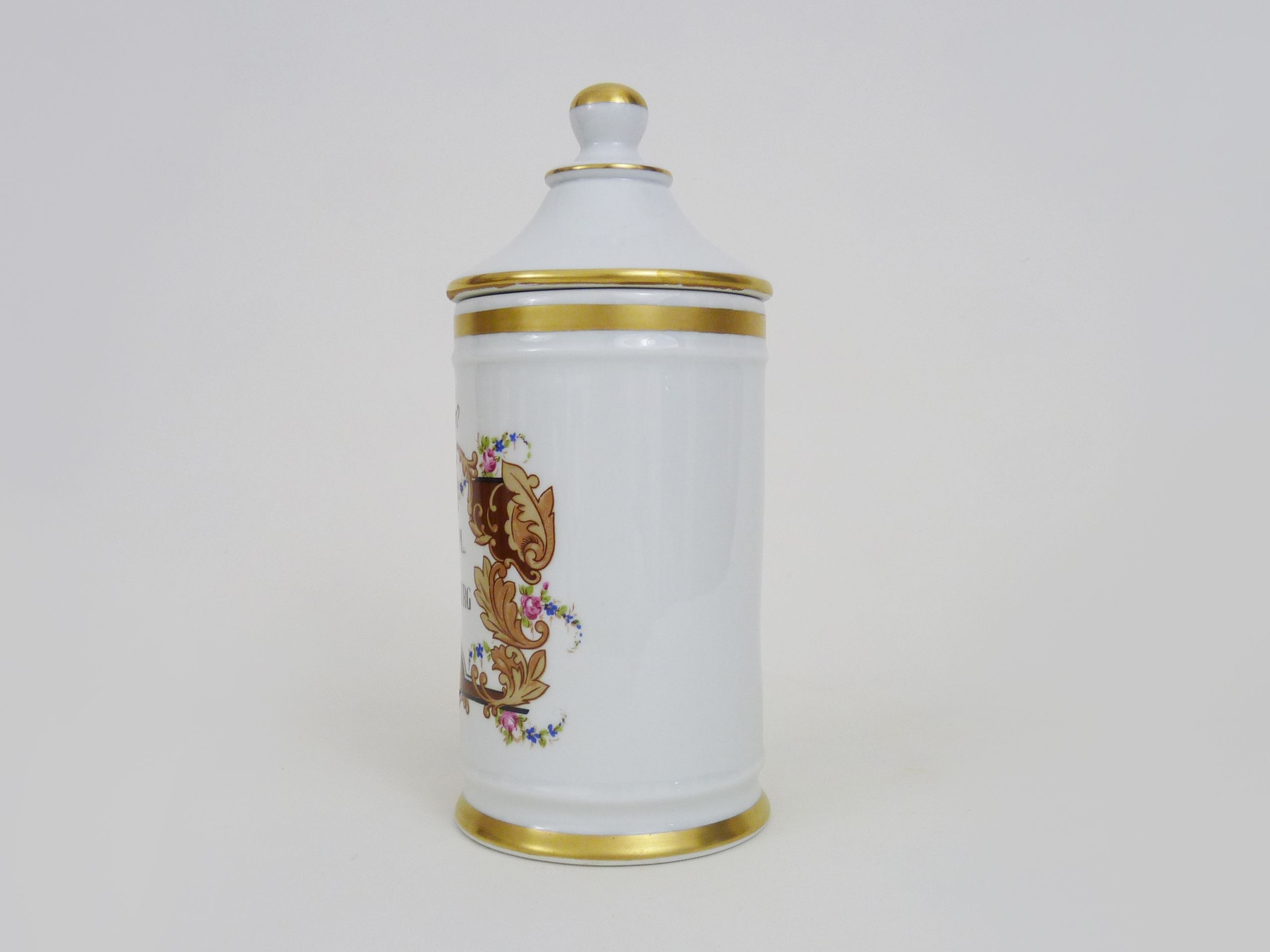 Old apothecary pot, pharmacy pot in snake porcelain, hand painted. Year 60
