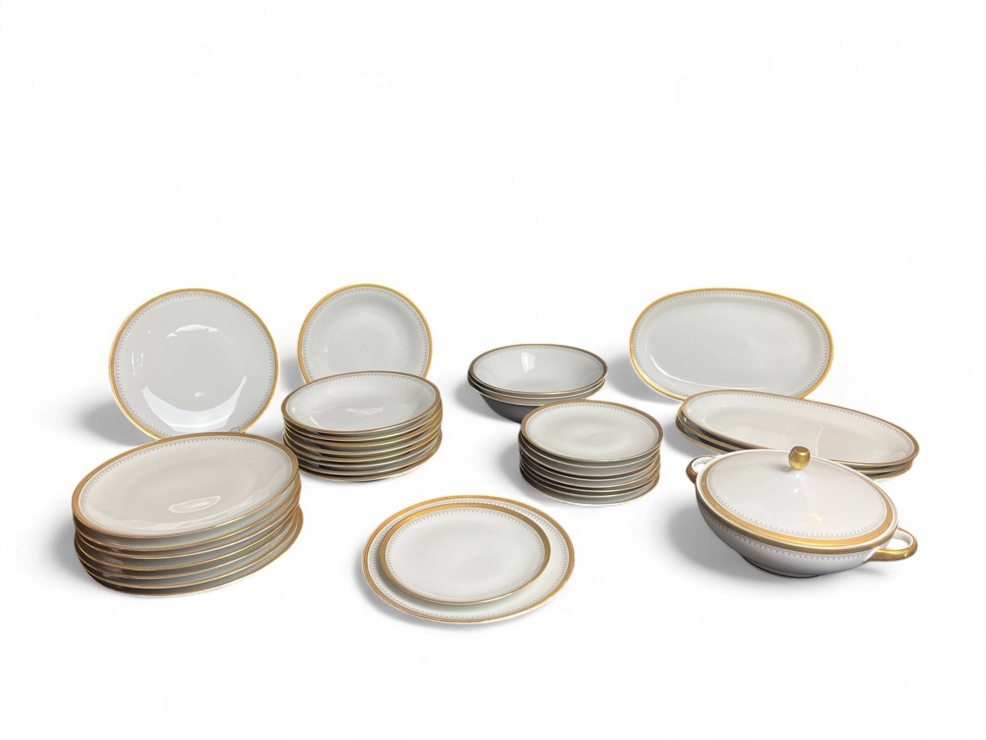 Tableware, 25-piece service, white porcelain and fine gold Winterling