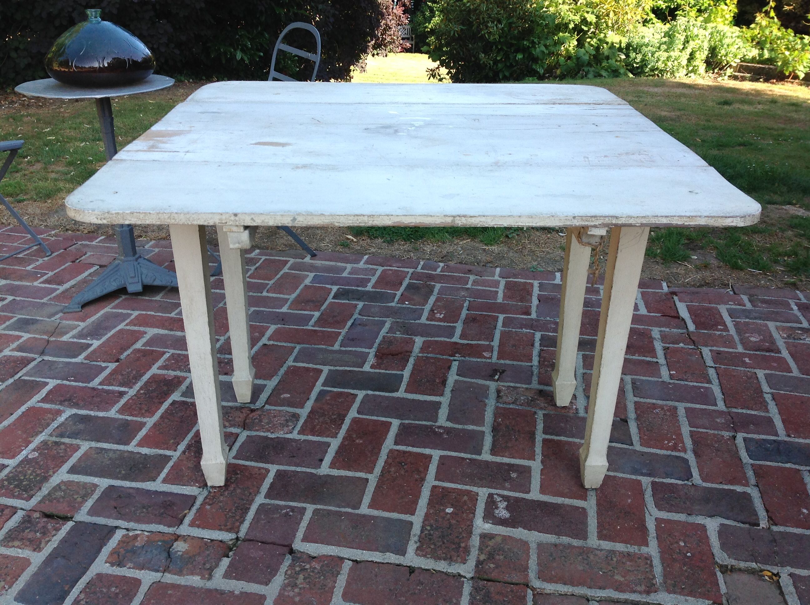 Table de cuisine vintage