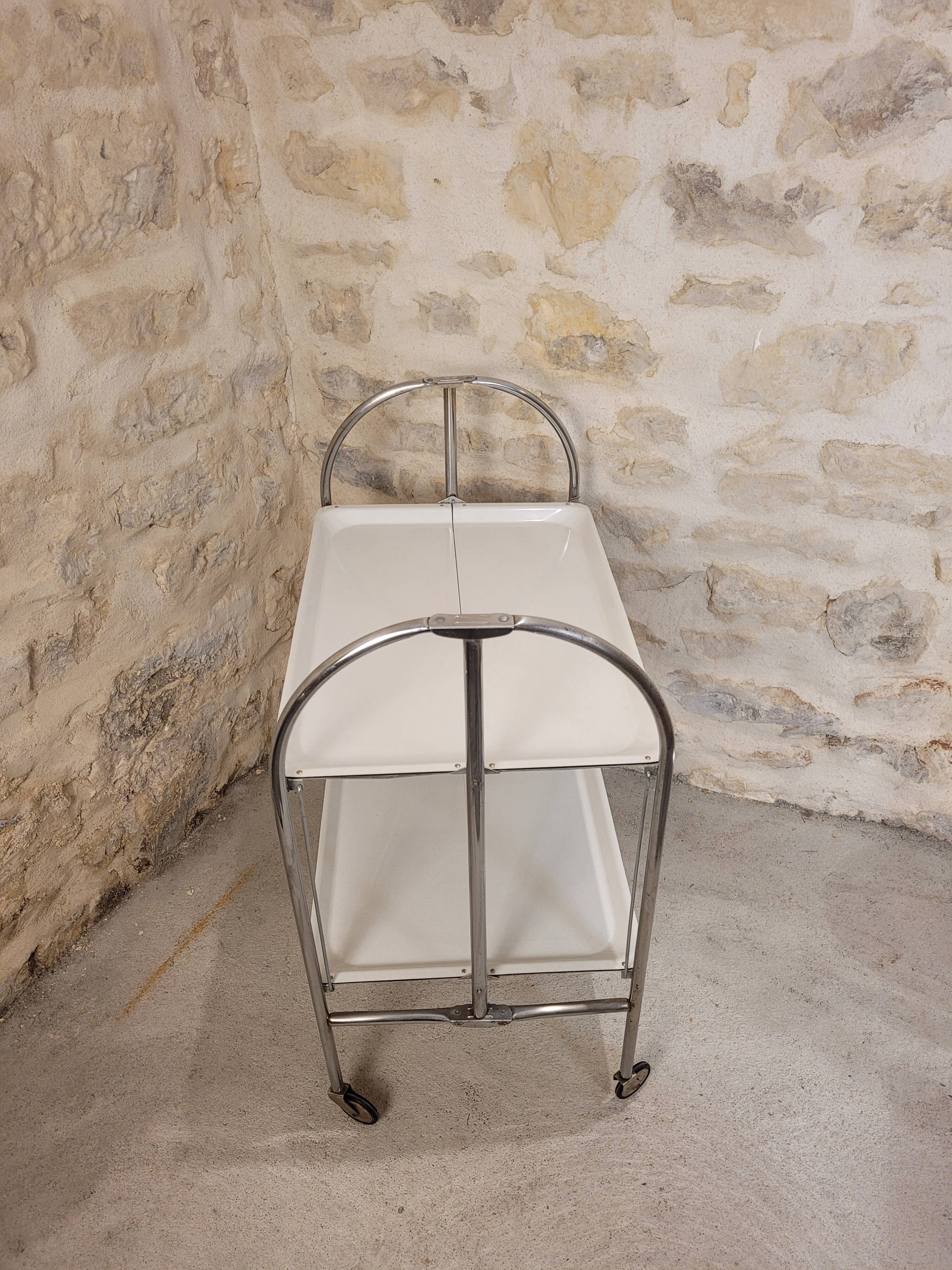 Vintage folding service