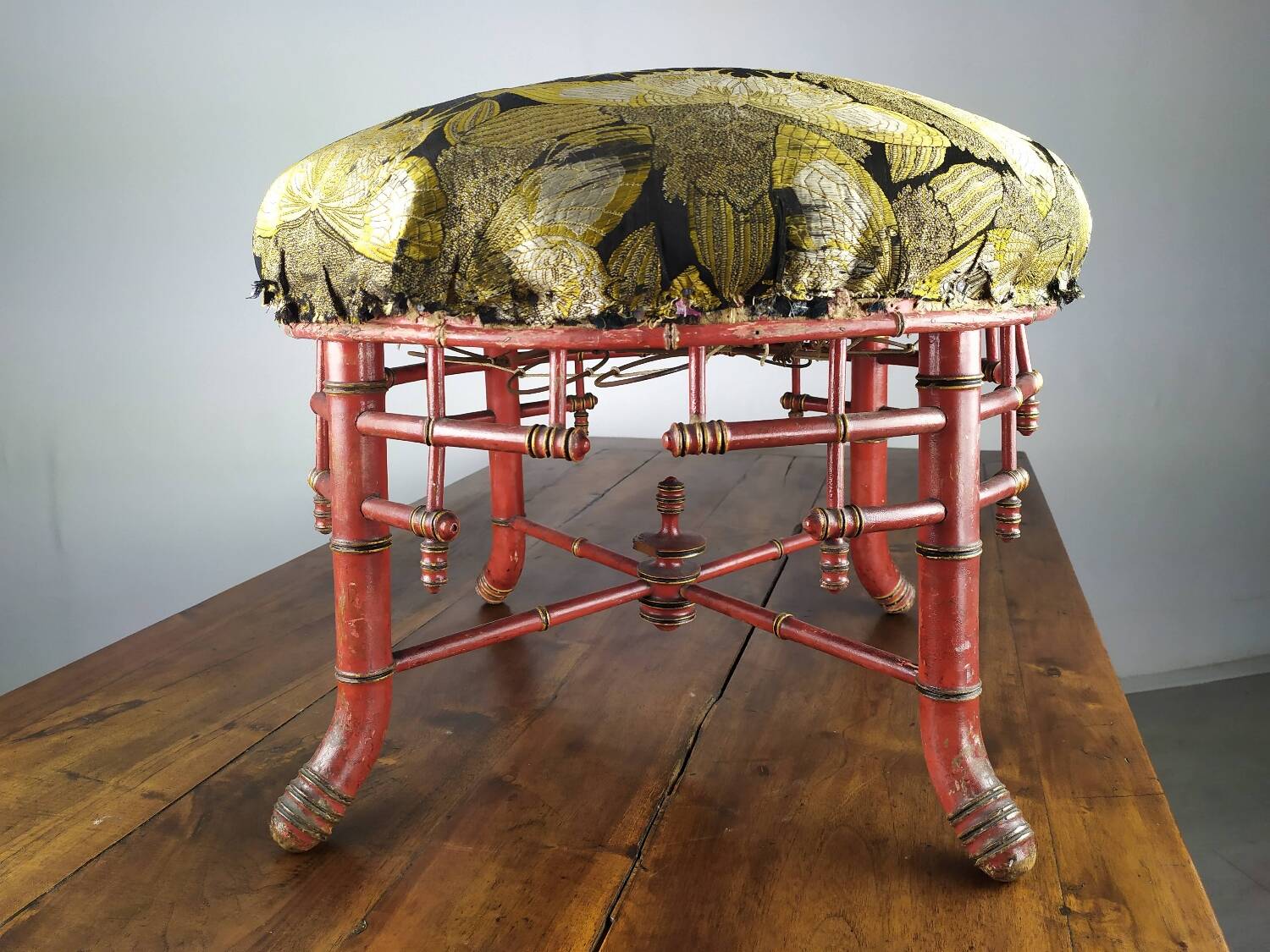 Napoleon III bamboo pouf