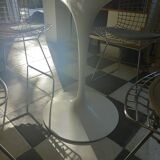 KNOLL table