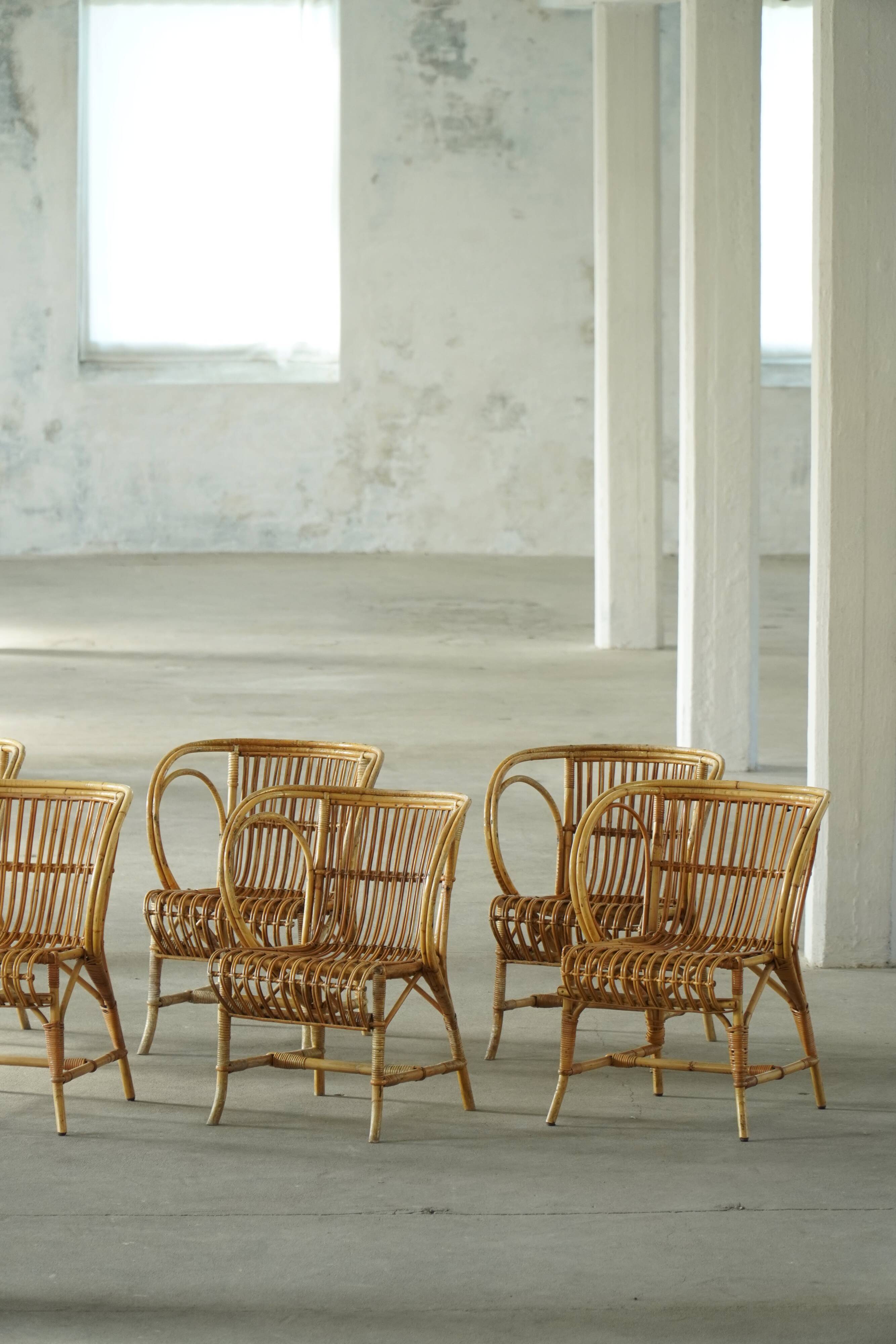 "Danish Modern" style, set of 6 dining chairs in bamboo and rattan, by Robert Wengler, 1930s.