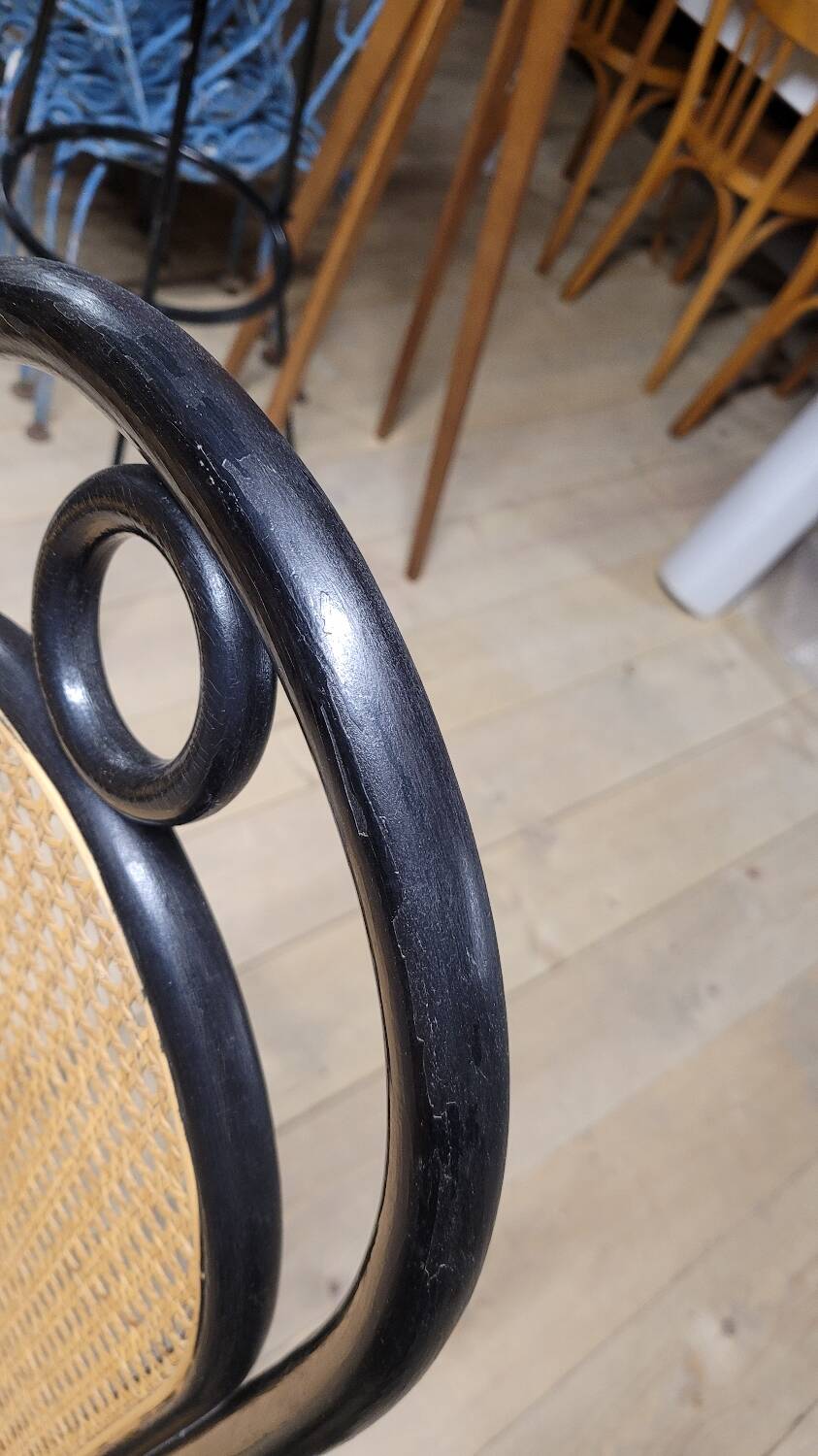 Thonet bistro chair n°17 canework and bentwood - 1900s