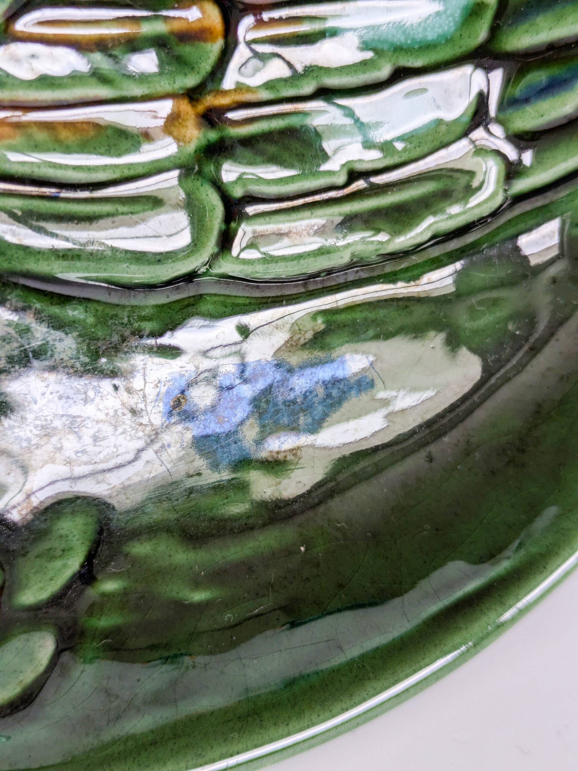Vintage green ceramic duck dish, pocket tray or soap holder.