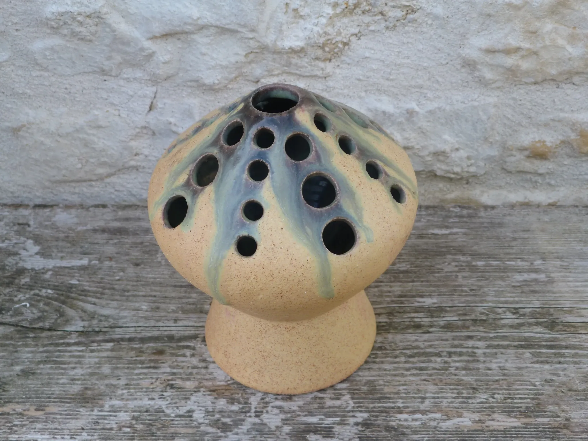Pique fleurs vintage Poterie Accolay signé