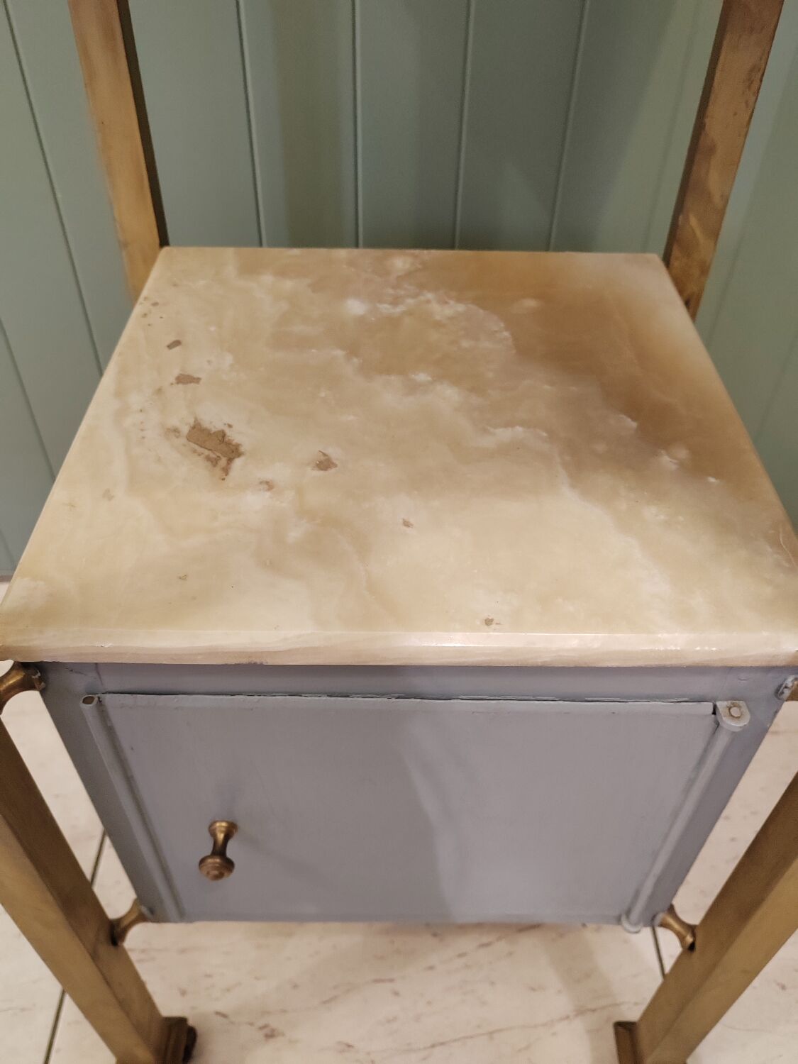 Nightstand accent table