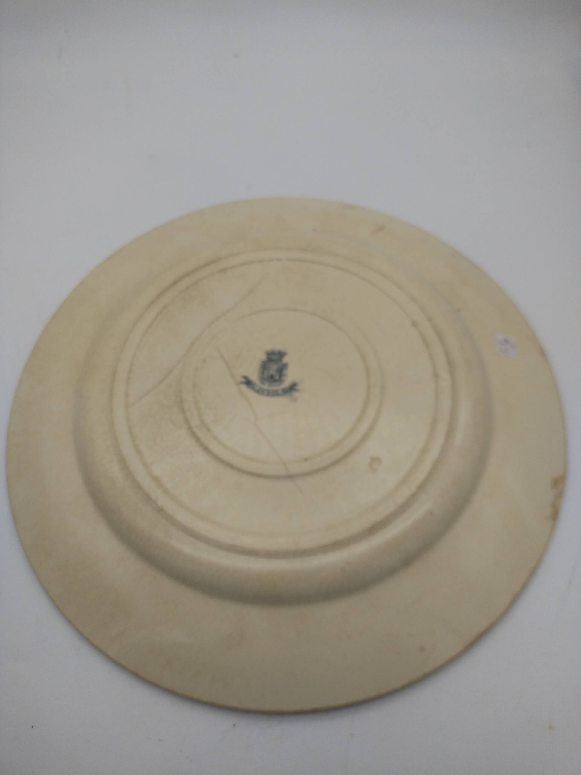 Gien opaque porcelain dish. April Model