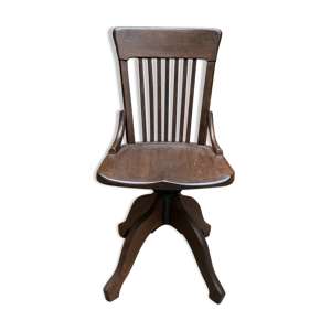 chaise ancienne avec