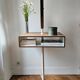 Coiffeuse en bois de style mid-century des années 1960 avec miroir pivotant.