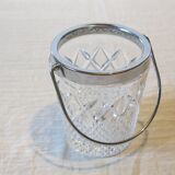 Glass ice bucket in very good condition.