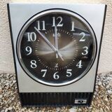 Jaz wall clock