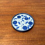 German ceramic saucer from the Stockholm series of the 1960s by Melitta, mid-century style.