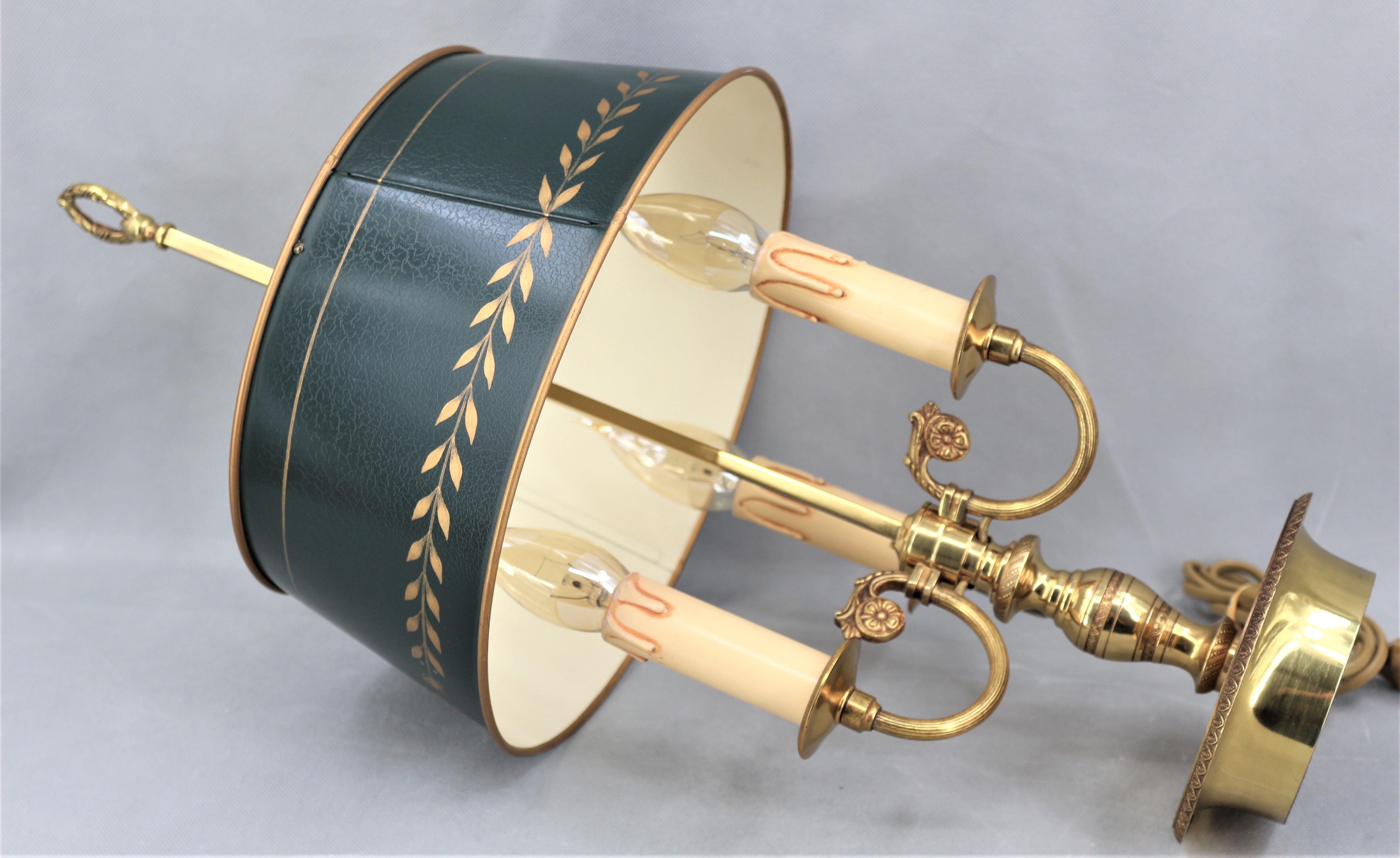 Louis XVI style bronze hot water bottle lamp, Three lights, Lampshade painted in cracked green