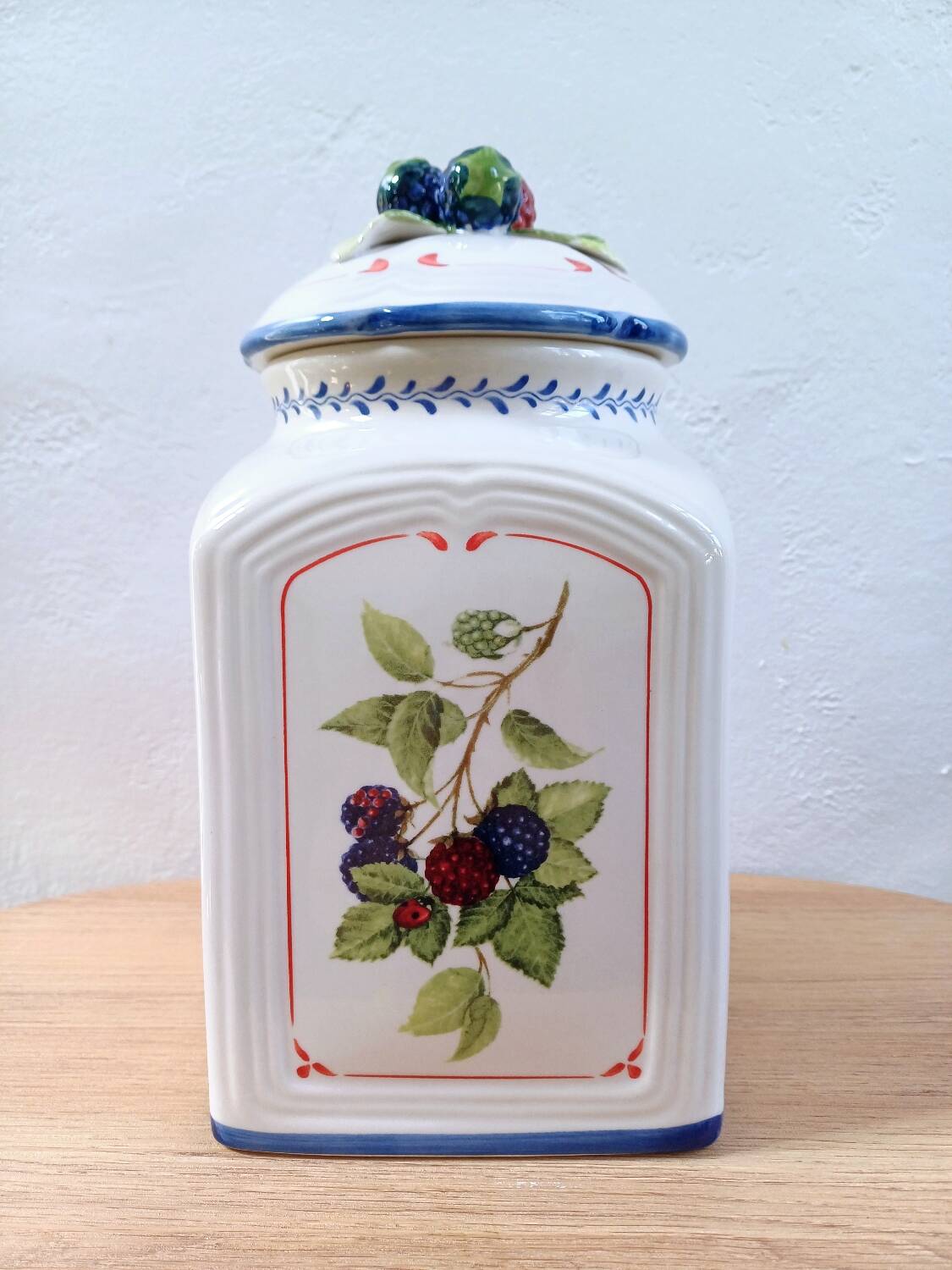 Grand pot à biscuits en céramique Villeroy & Boch – Collection Cottage Charm