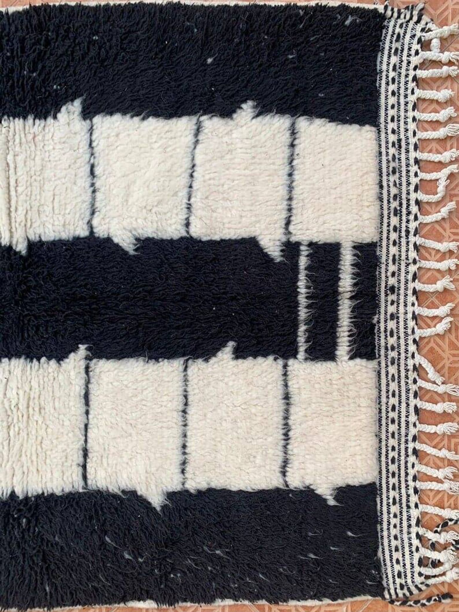 Handmade Beni Mrirt rug, size 160 x 250 cm