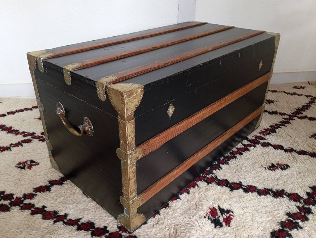 Late 19th century marine trunk