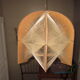 Suspension en bois et fils