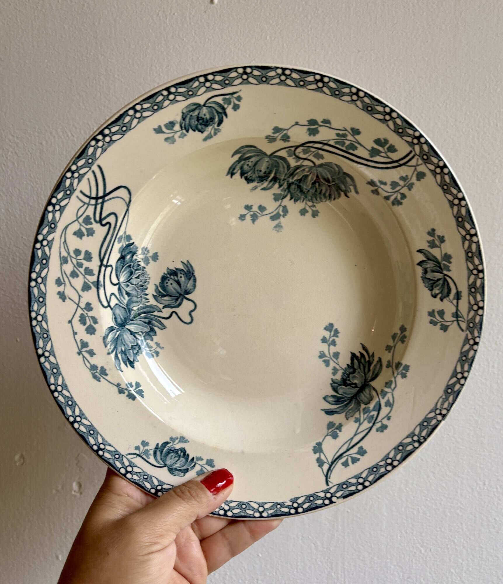 Set of 8 antique deep plates in ironstone, Royat from Sarreguemines.
