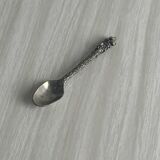 Set of 4 small spoons