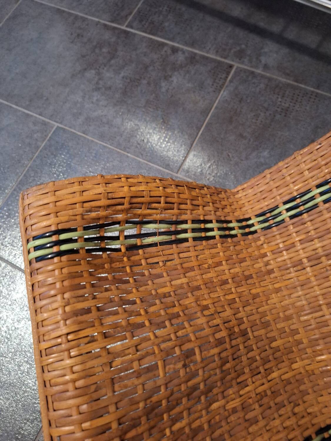 Rattan footrest