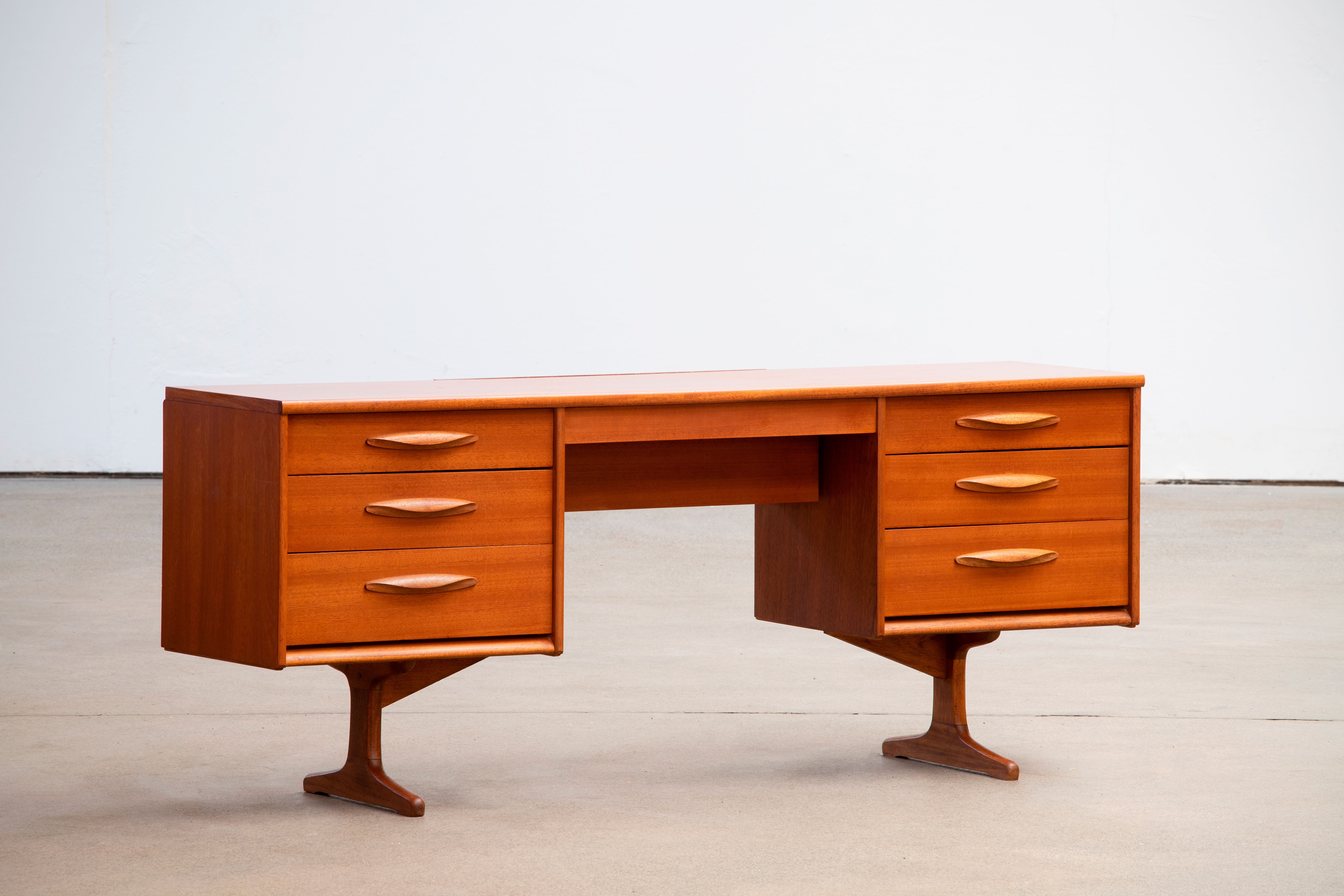 Vintage Scandinavian Office Design Frank guille