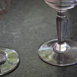 2 petits verres sur pied ciselés