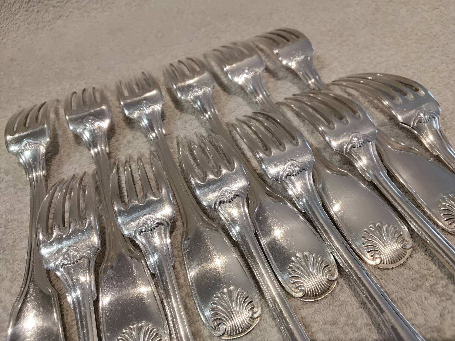 12 silver-plated table forks by Christofle Vendôme