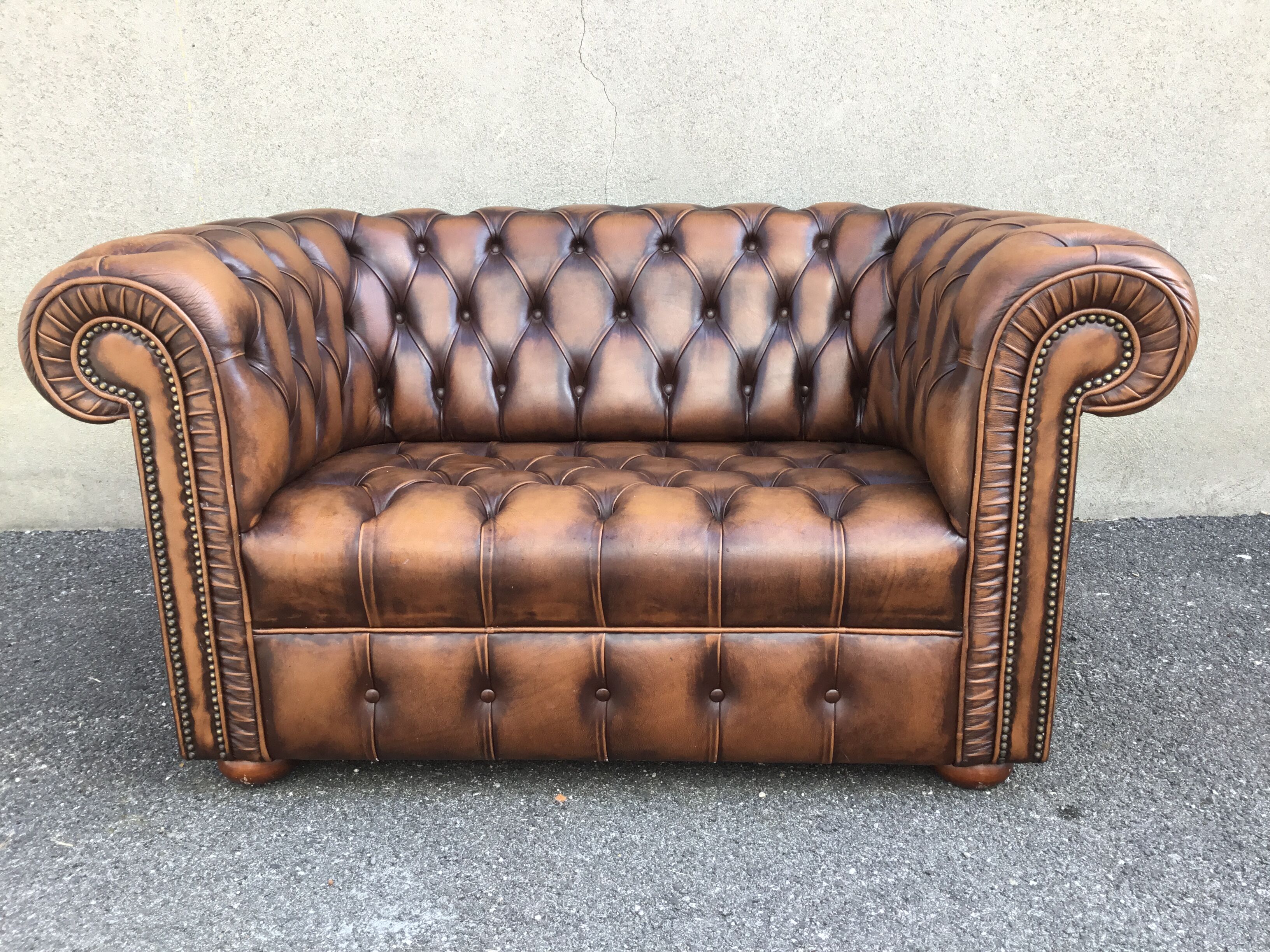 Sofa chesterfield 2 places