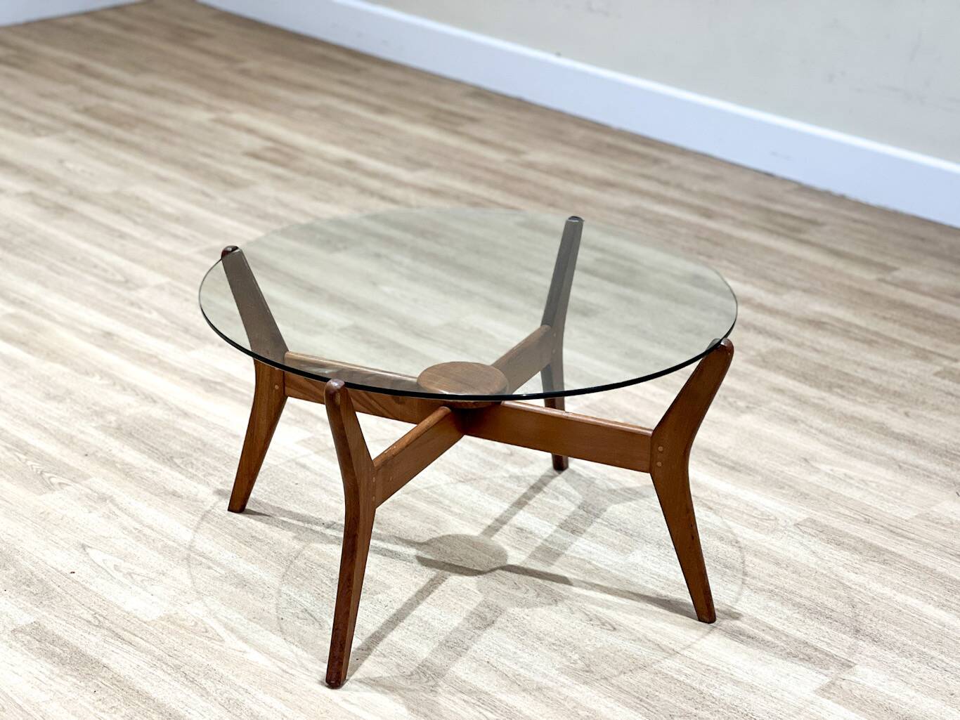 Table basse Lebus en teck et verre