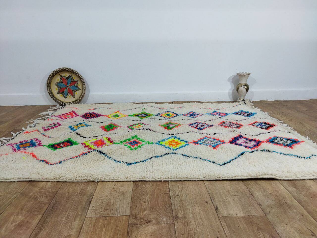Handcrafted Moroccan Berber Rug 197 X 153 CM