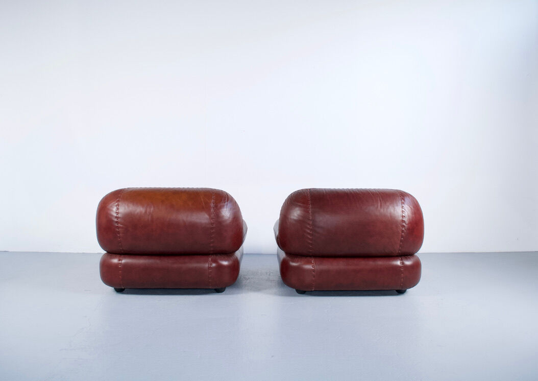 Pair of Sapporo leather armchairs from the 1970s, by Mobil Girgi.