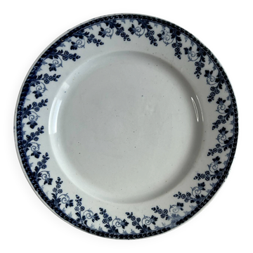 Flat plate GIEN Terre de Fer — Montigny Collection