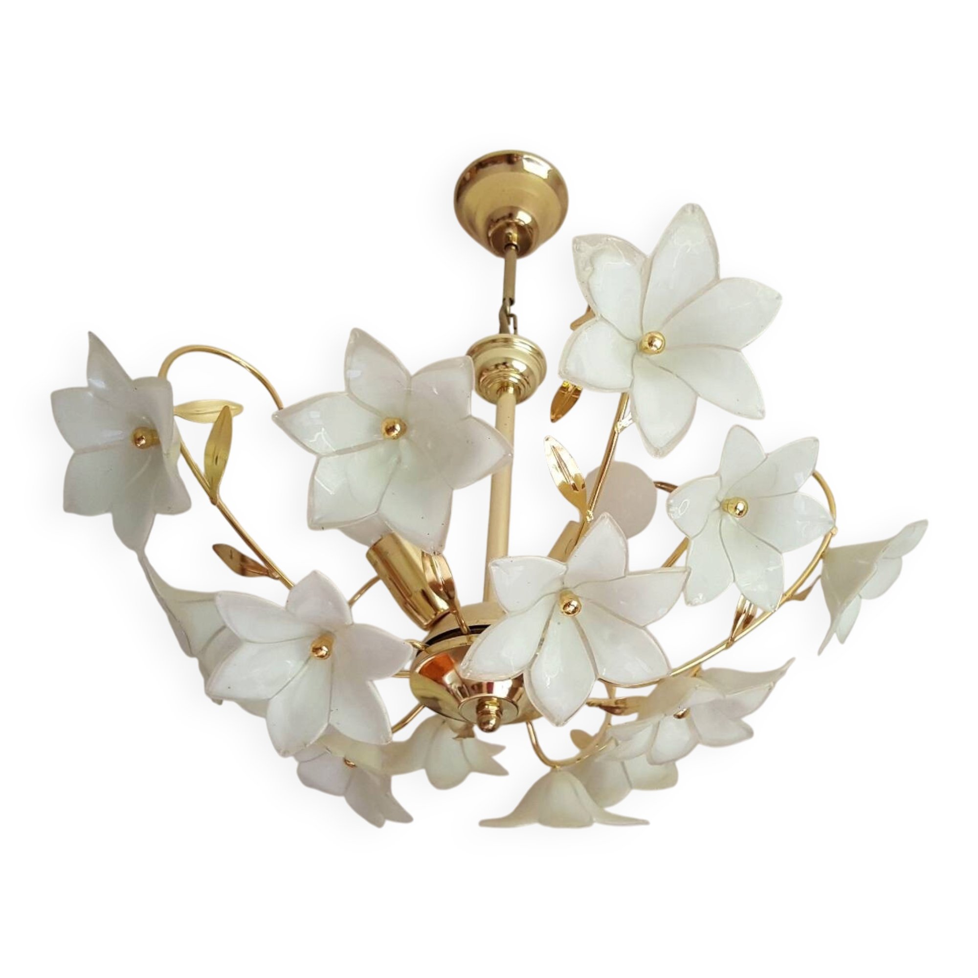 Murano chandelier with white flowers