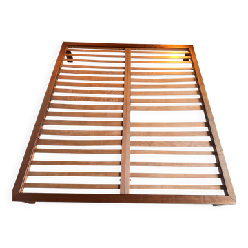 "Diacono" bed frame with slats, walnut finish, 191l x 33h x 210L.