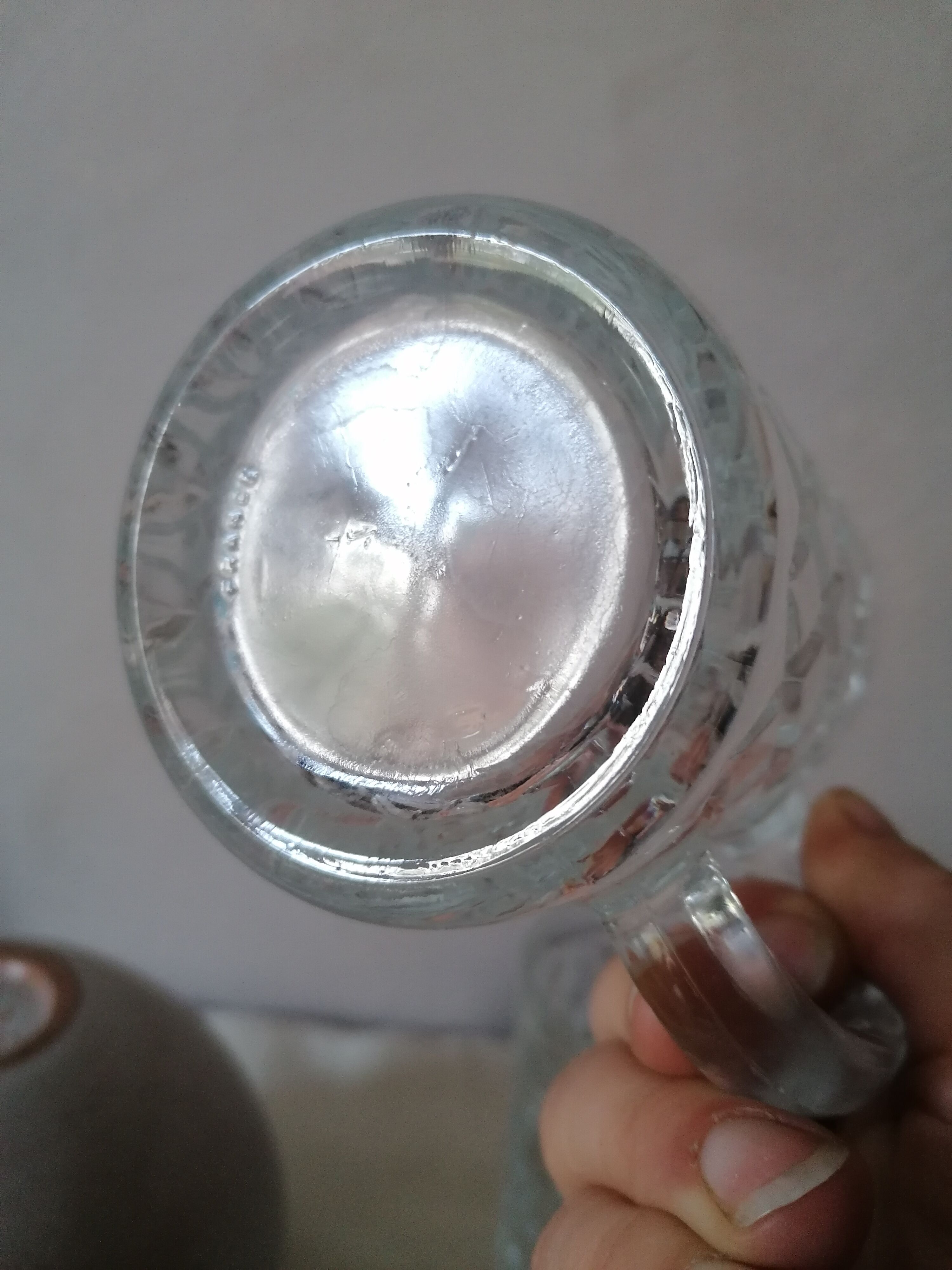 3 diamond-patterned glass mugs