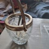 Ice bucket with pliers