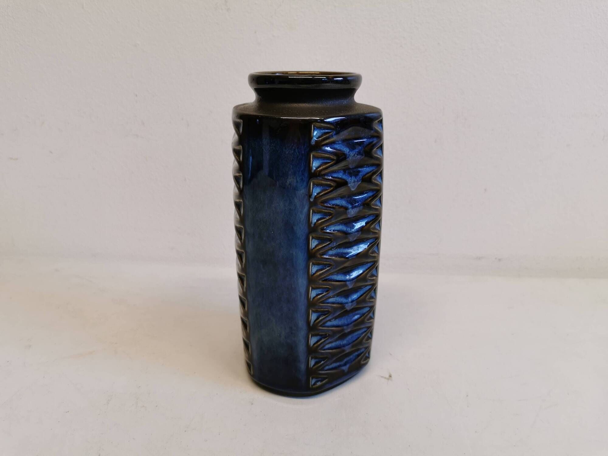 Grand vase du danois Søholm en glaçure bleuâtre.