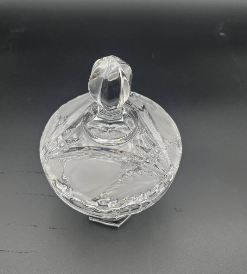 Paris crystal candy box on stand with leaf and fruit decor - 637001