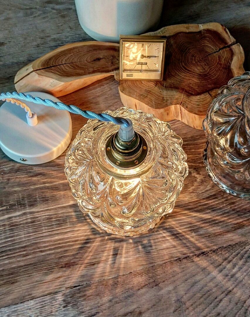 Lot de deux suspensions vintage