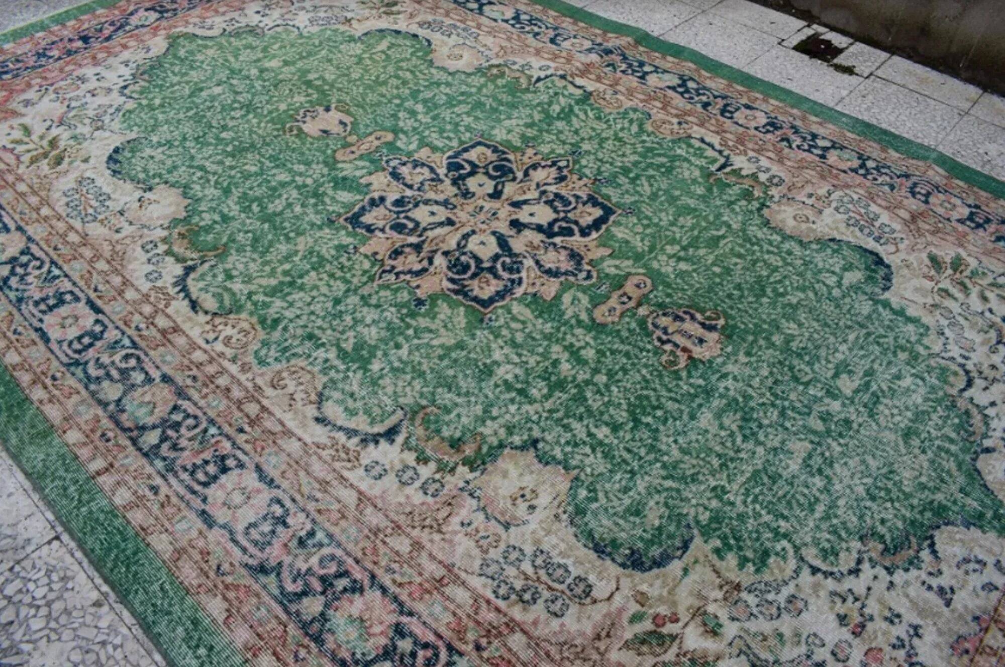 Vintage Turkish Oushak rug 210x342 cm
