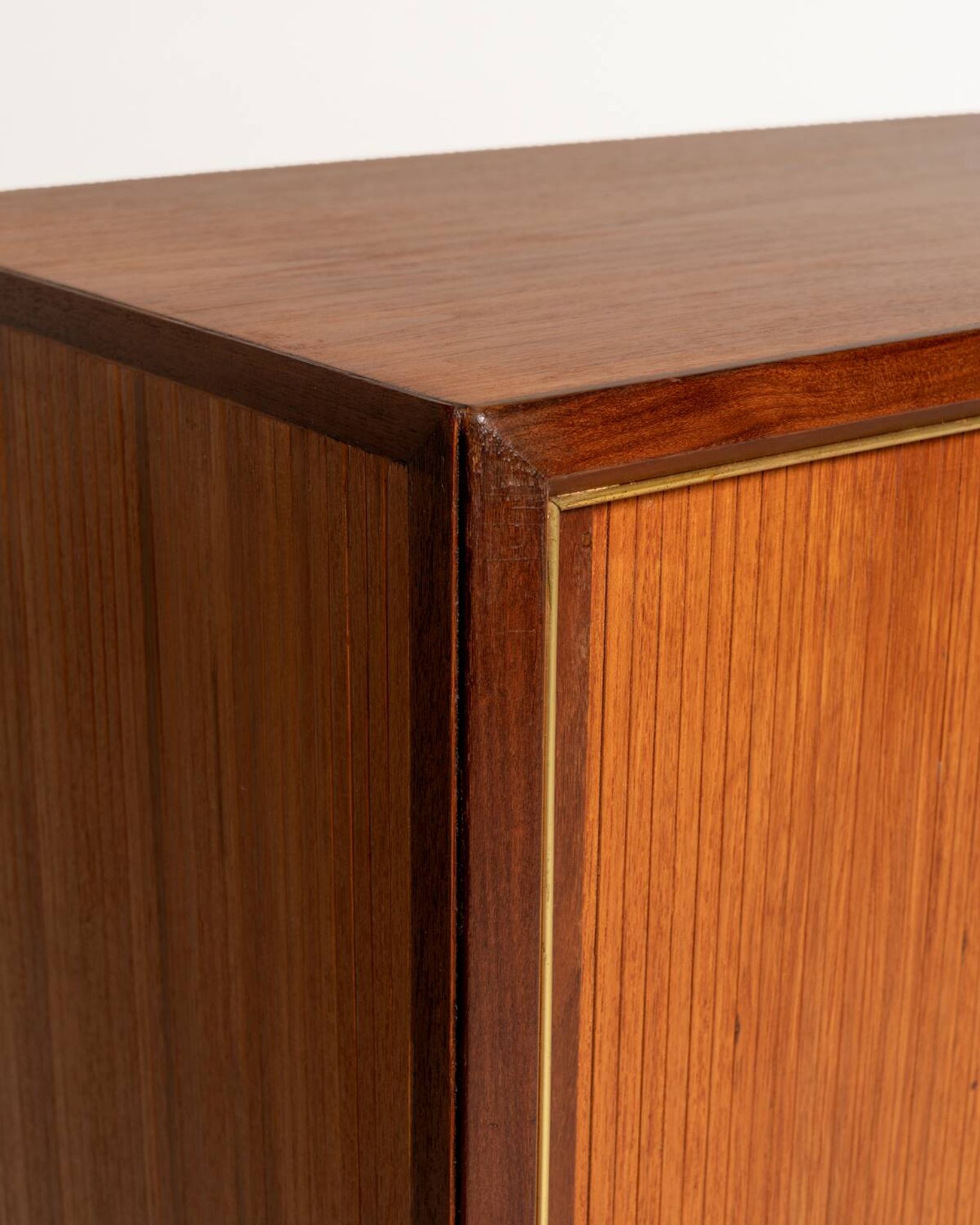 Cabinet de bar tambour en teck scandinave