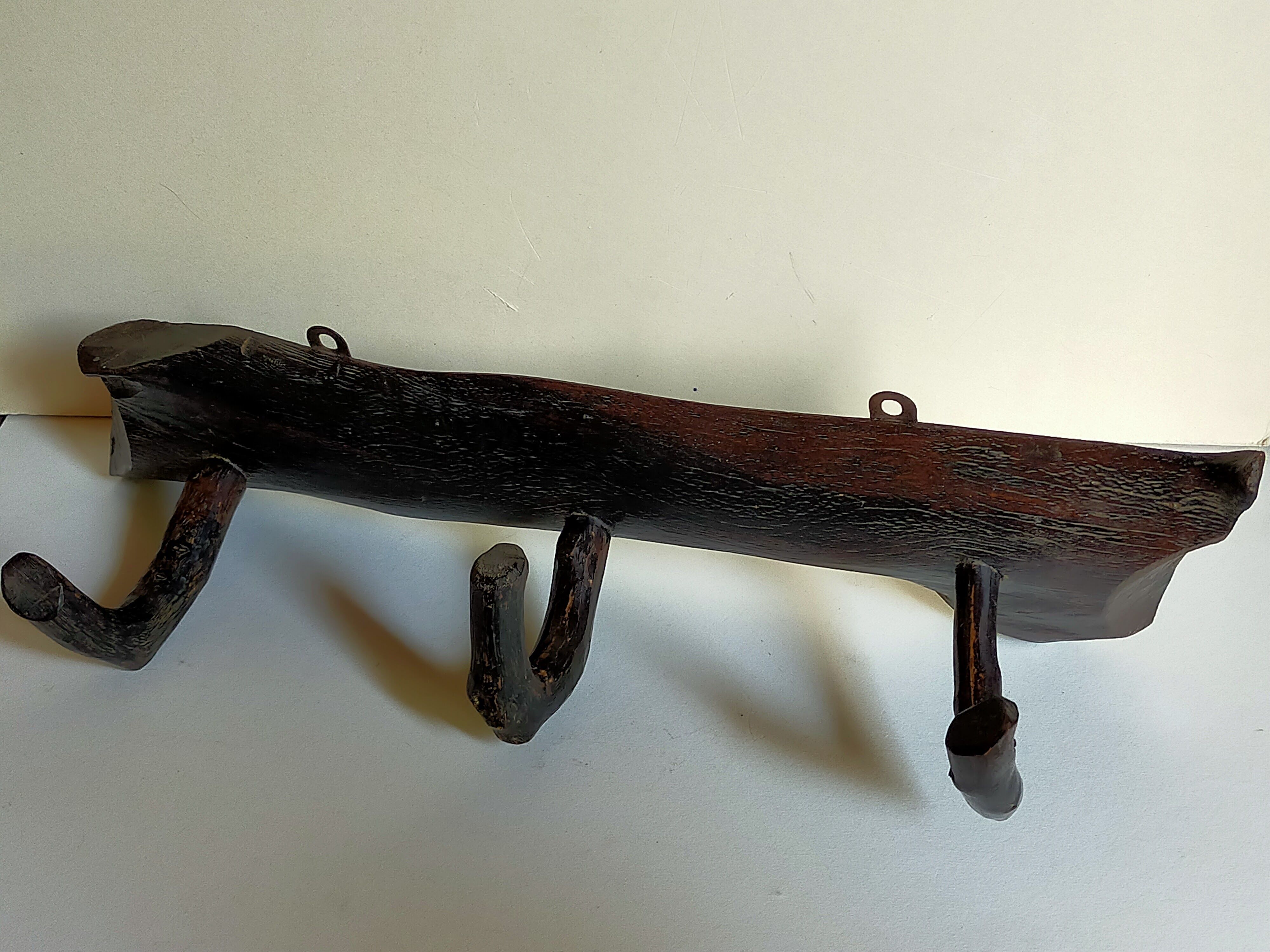 Art-Popular brutalist wall coat holder in solid wood