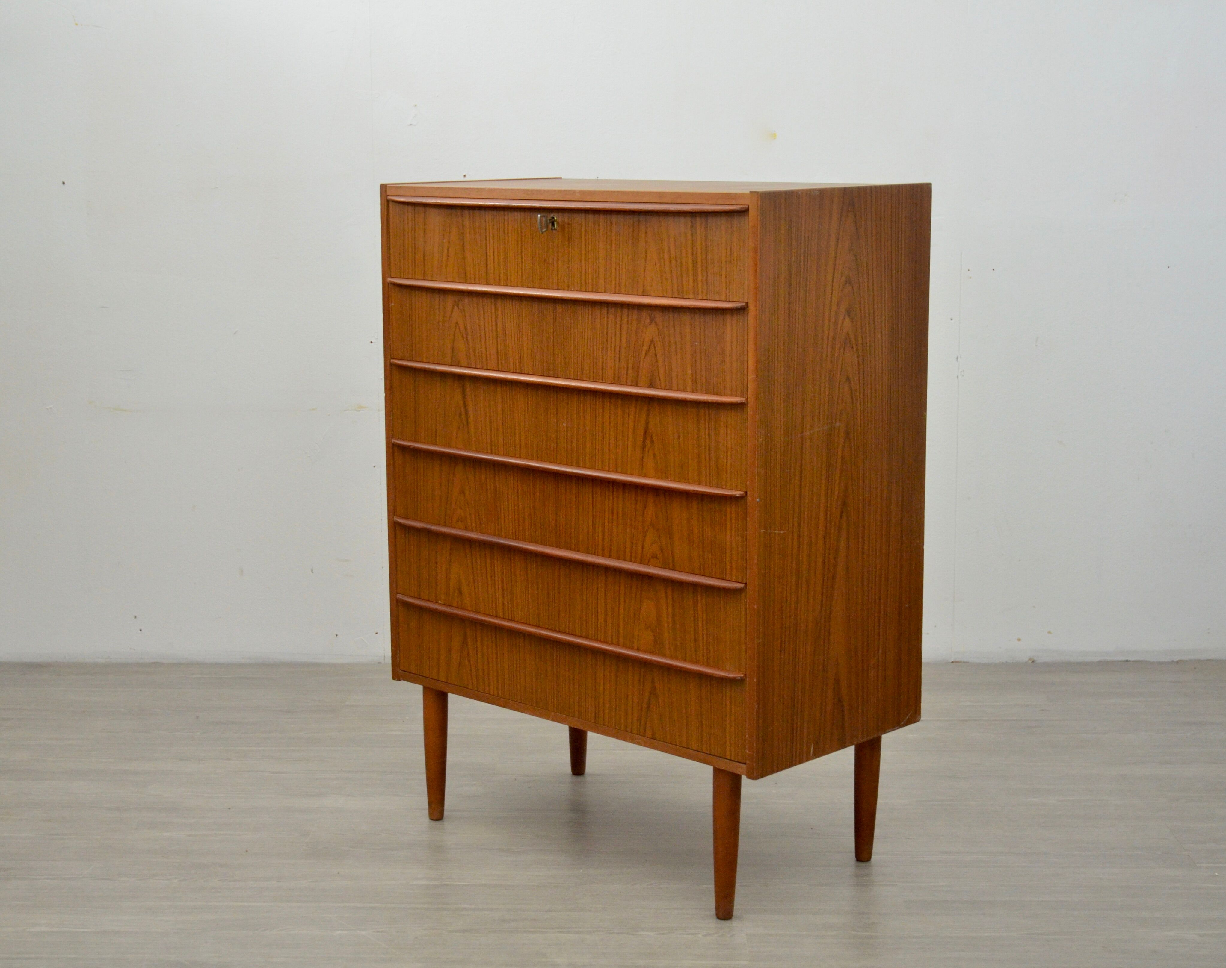 Commode en teck, années 1960