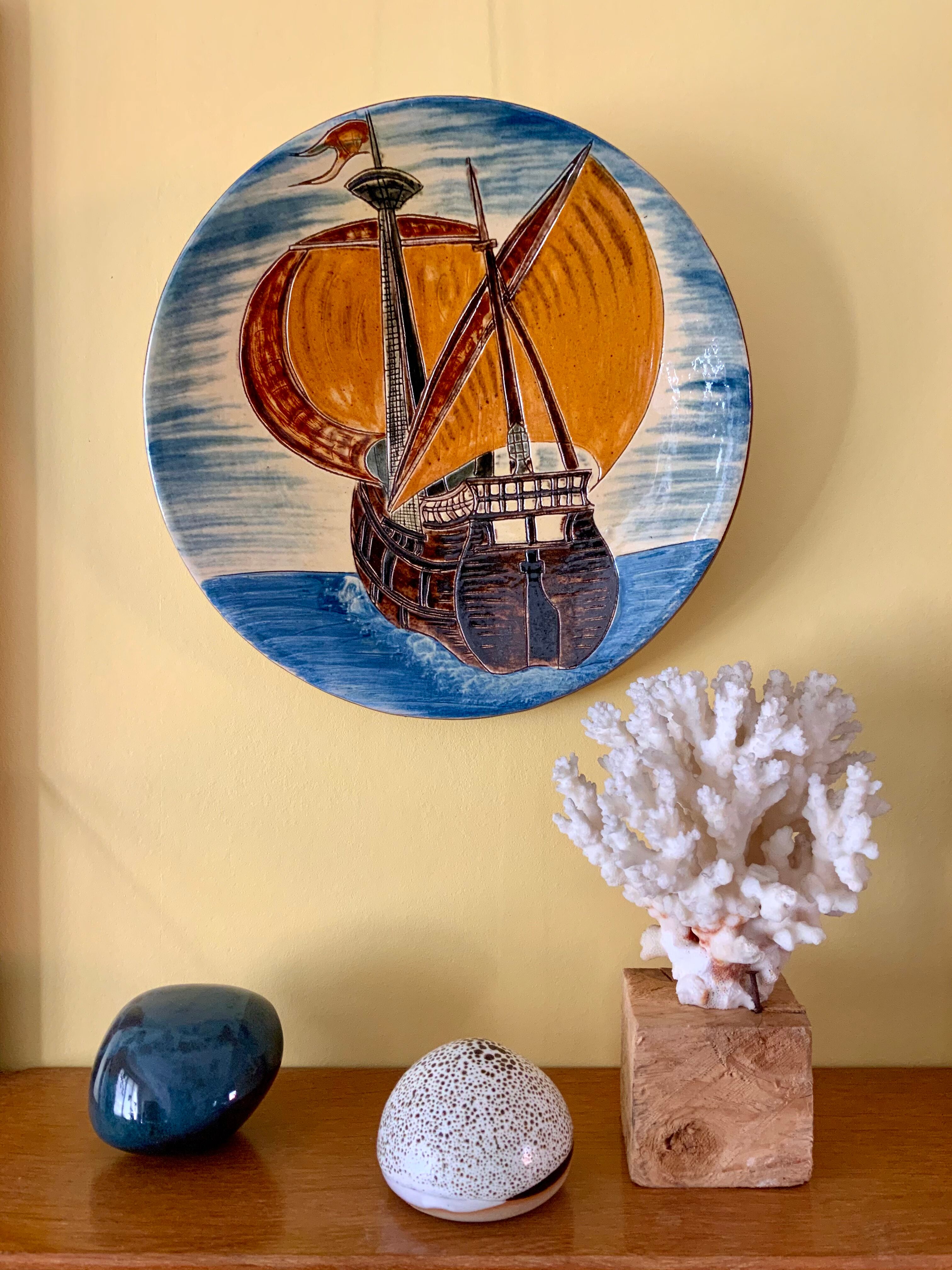 Wall dish Puigdemont Spain