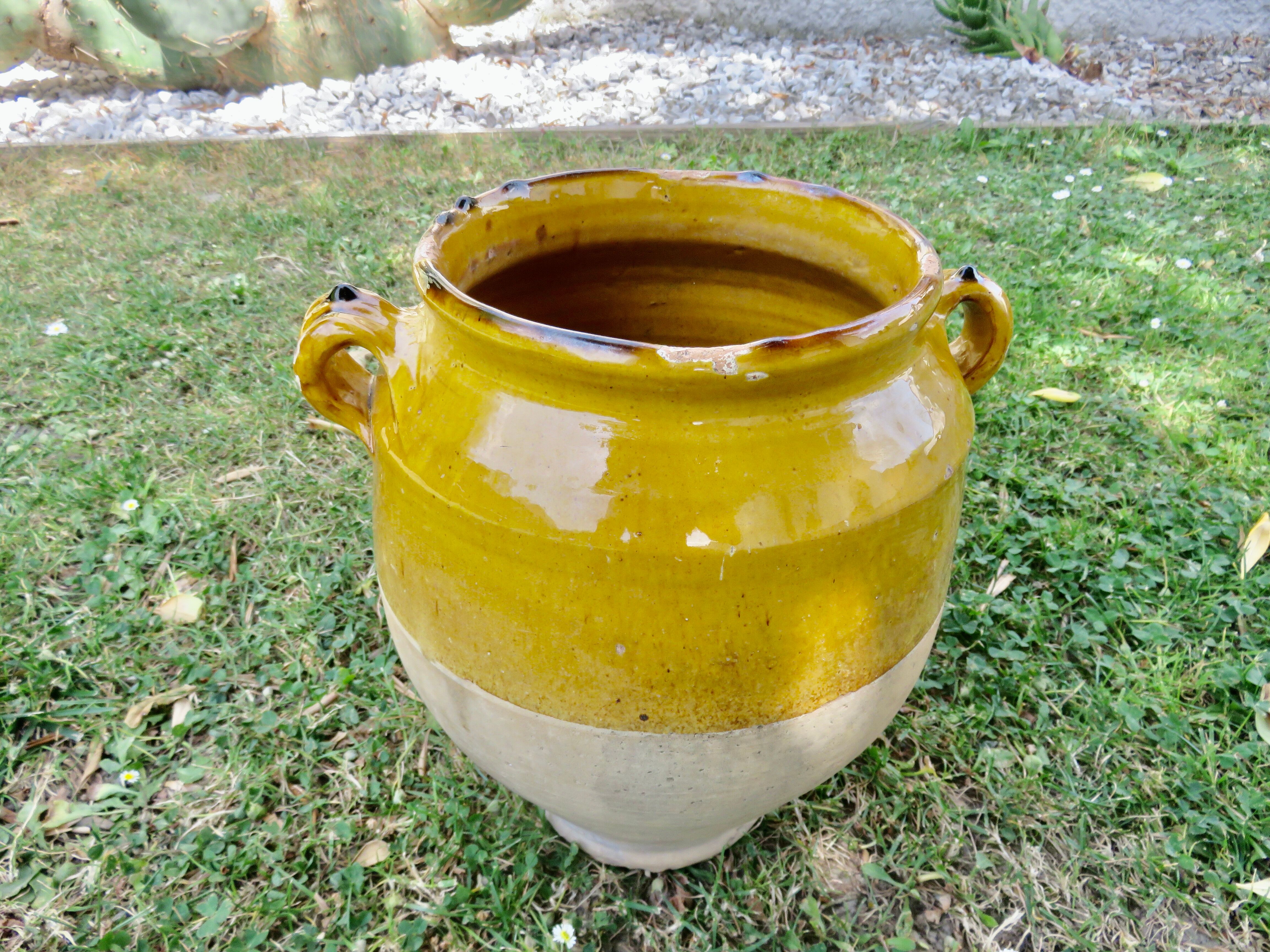 Vase, pot, jarre à huile en terre cuite vernissée jaune, fin 19ème